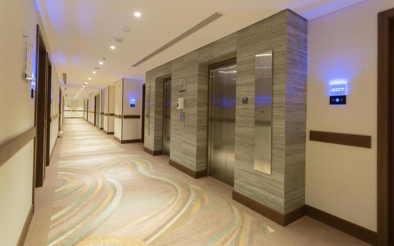 Comfort Hotel Jeddah King Road Exterior photo