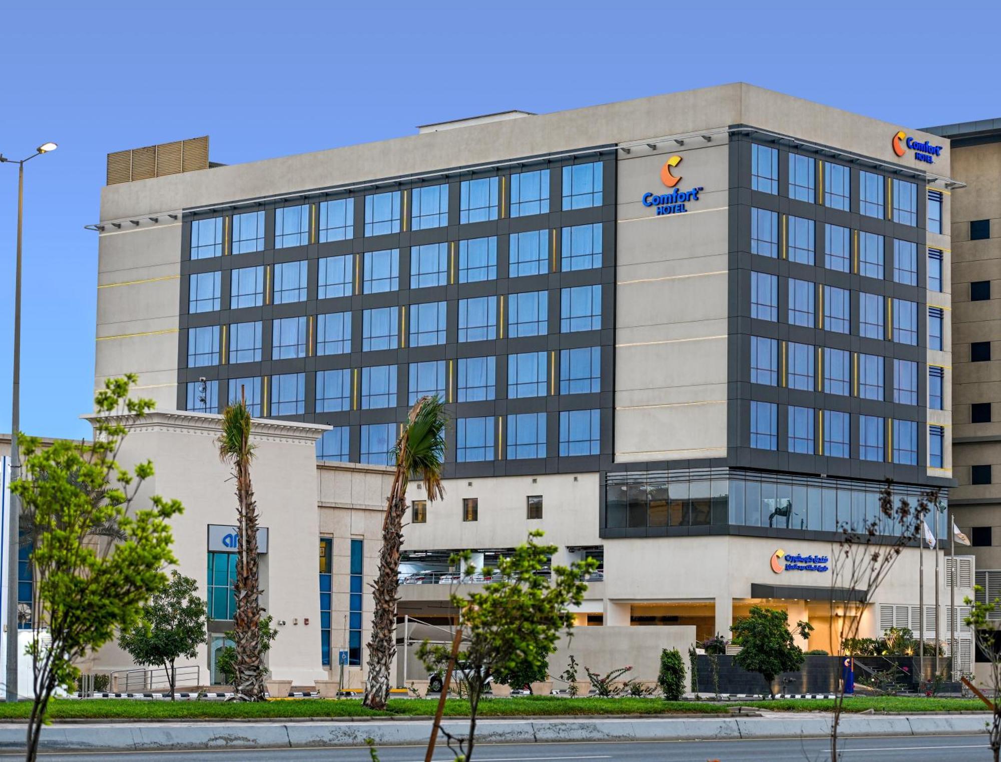 Comfort Hotel Jeddah King Road Exterior photo