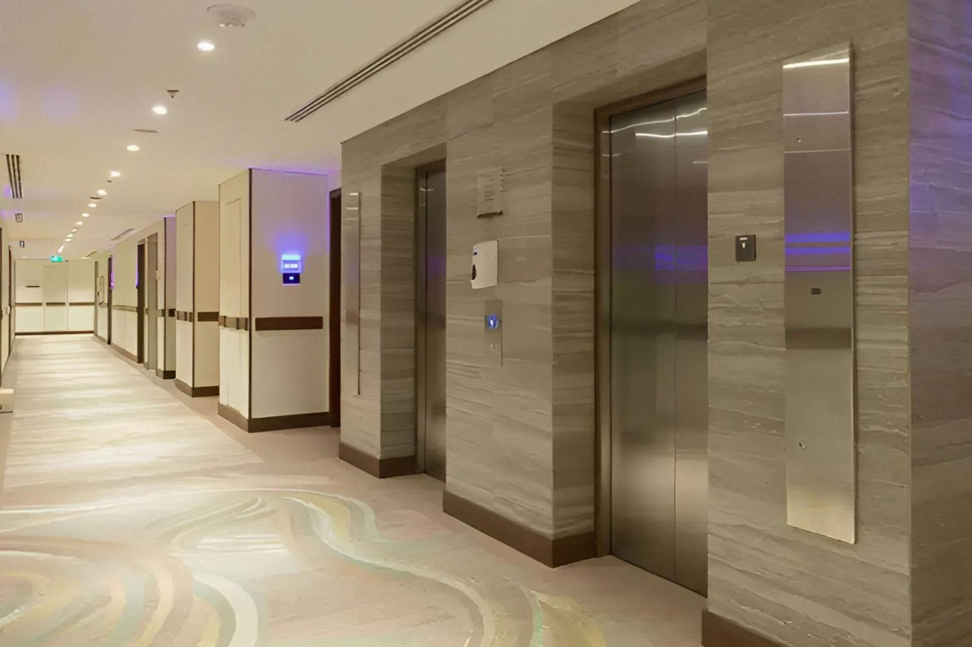 Comfort Hotel Jeddah King Road Exterior photo