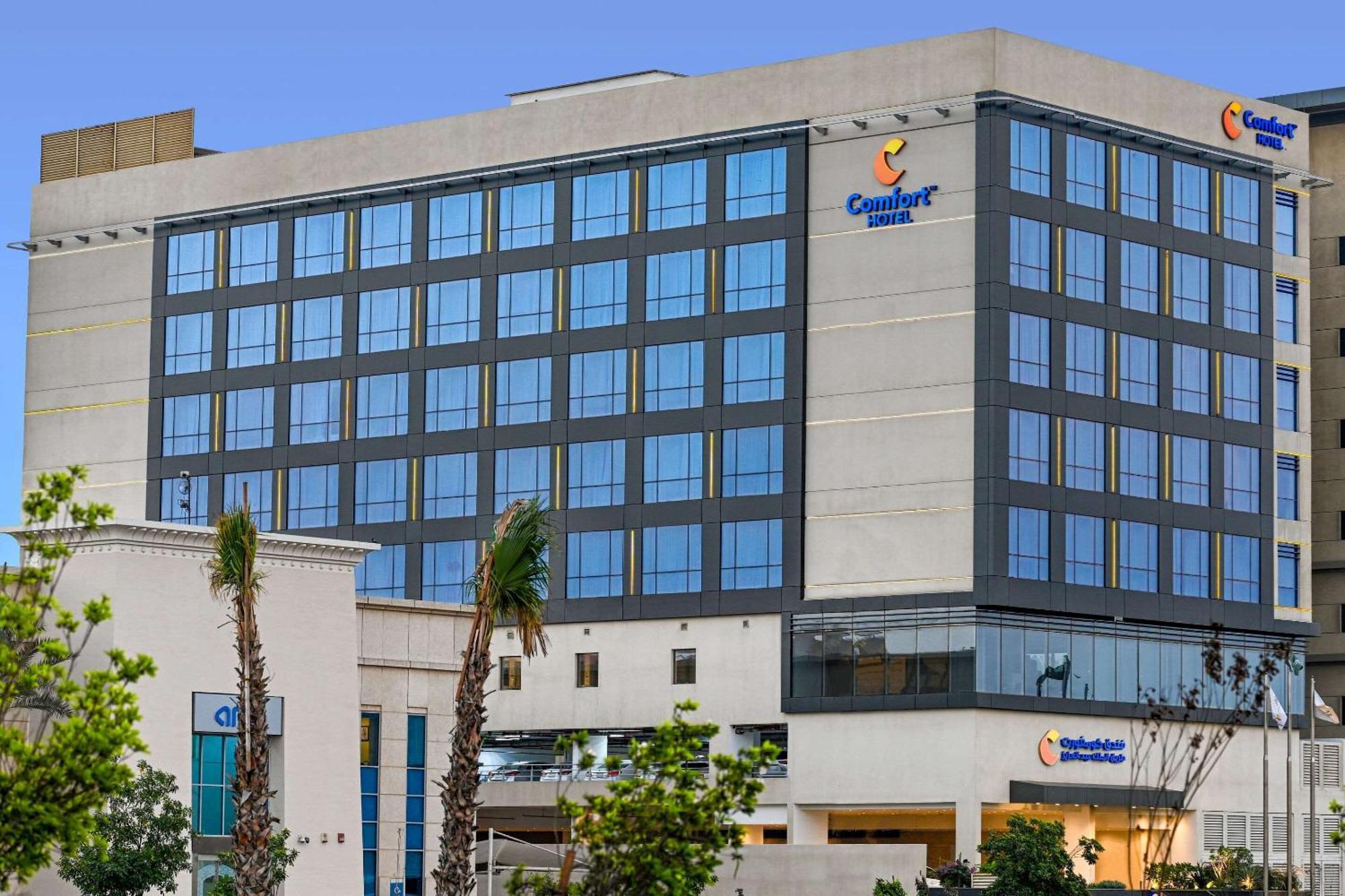 Comfort Hotel Jeddah King Road Exterior photo